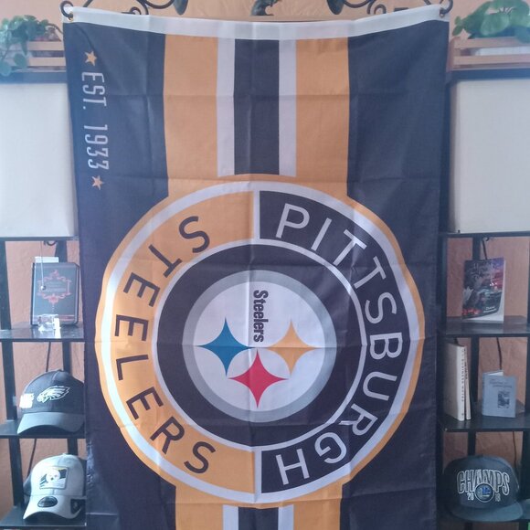 NEW Pittsburgh Steelers NFL 3X5 Feet Flag Circle Banner Wall Decor or Pole Hang - Picture 3 of 5